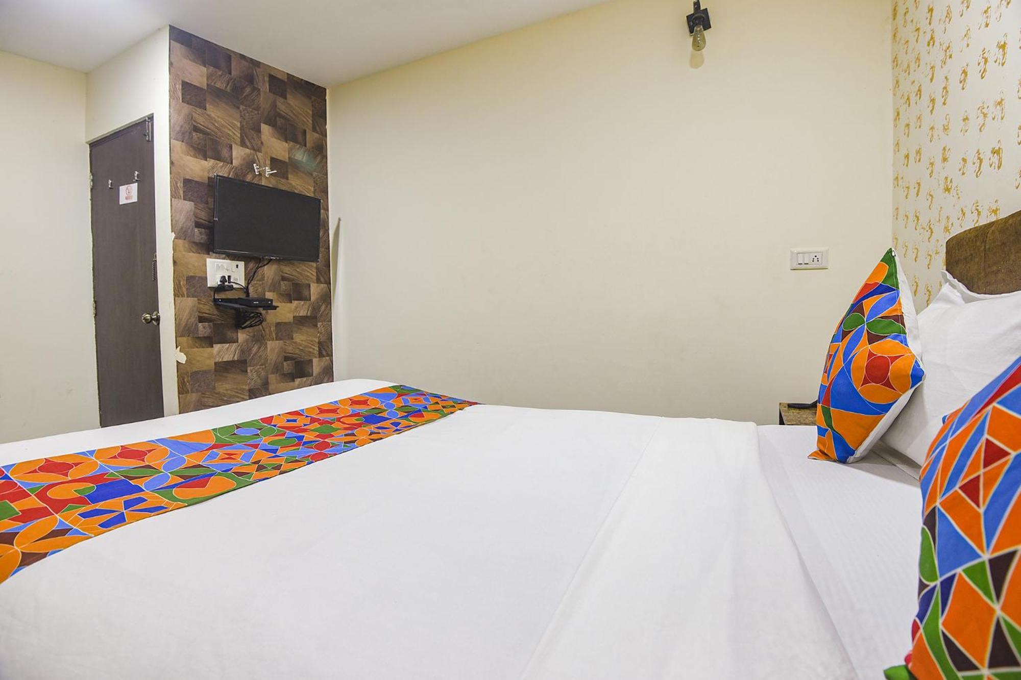 Fabhotel Rj 18 Beach Resort - Nr Baga Beach Exterior photo